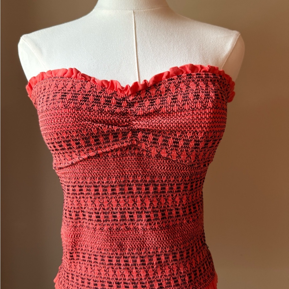 Red and Black Strapless Knit Top